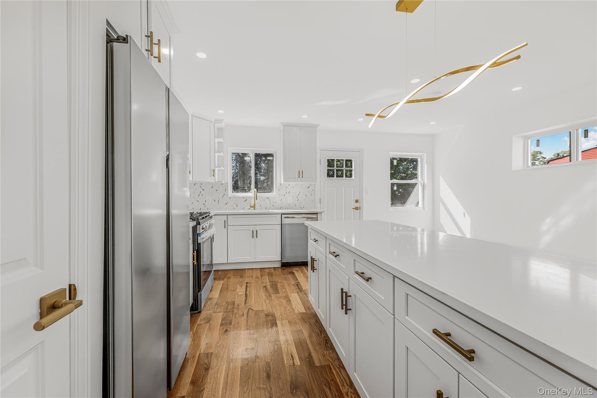 Single Family Grace  Bronx, NY 10469, MLS-922323-6