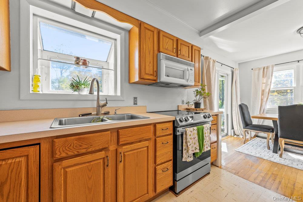 Single Family Lakeview  Dutchess County, NY 12531, MLS-922337-9