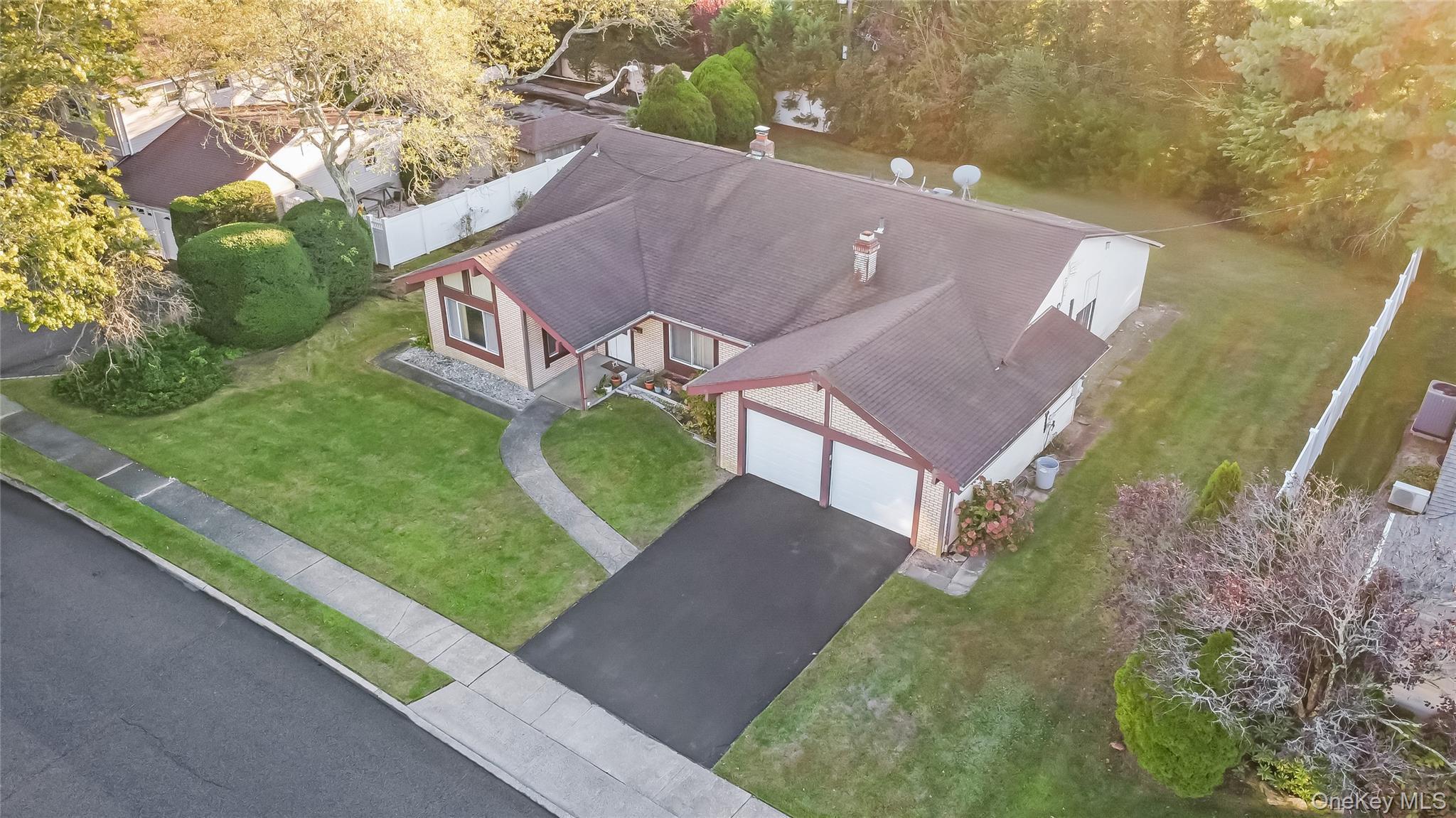 Single Family Mansfield  Nassau County, NY 11762, MLS-922354-34