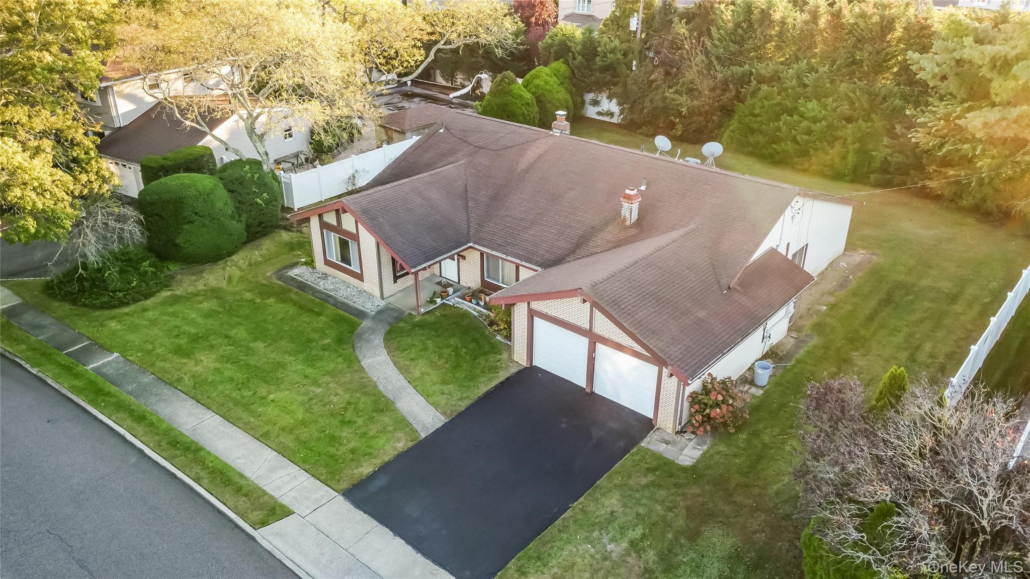 Single Family Mansfield  Nassau County, NY 11762, MLS-922354-38