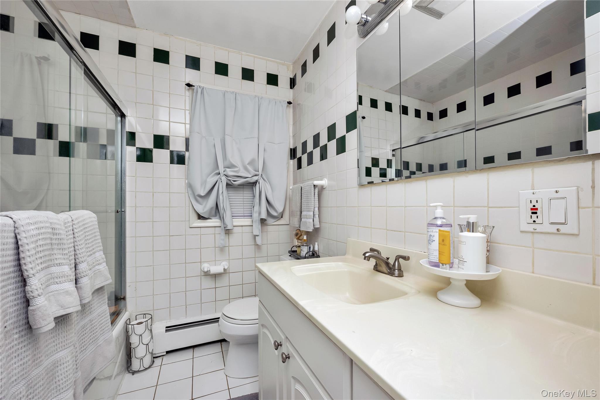 Single Family Brompton Nassau County, NY 11530, MLS-922363-41