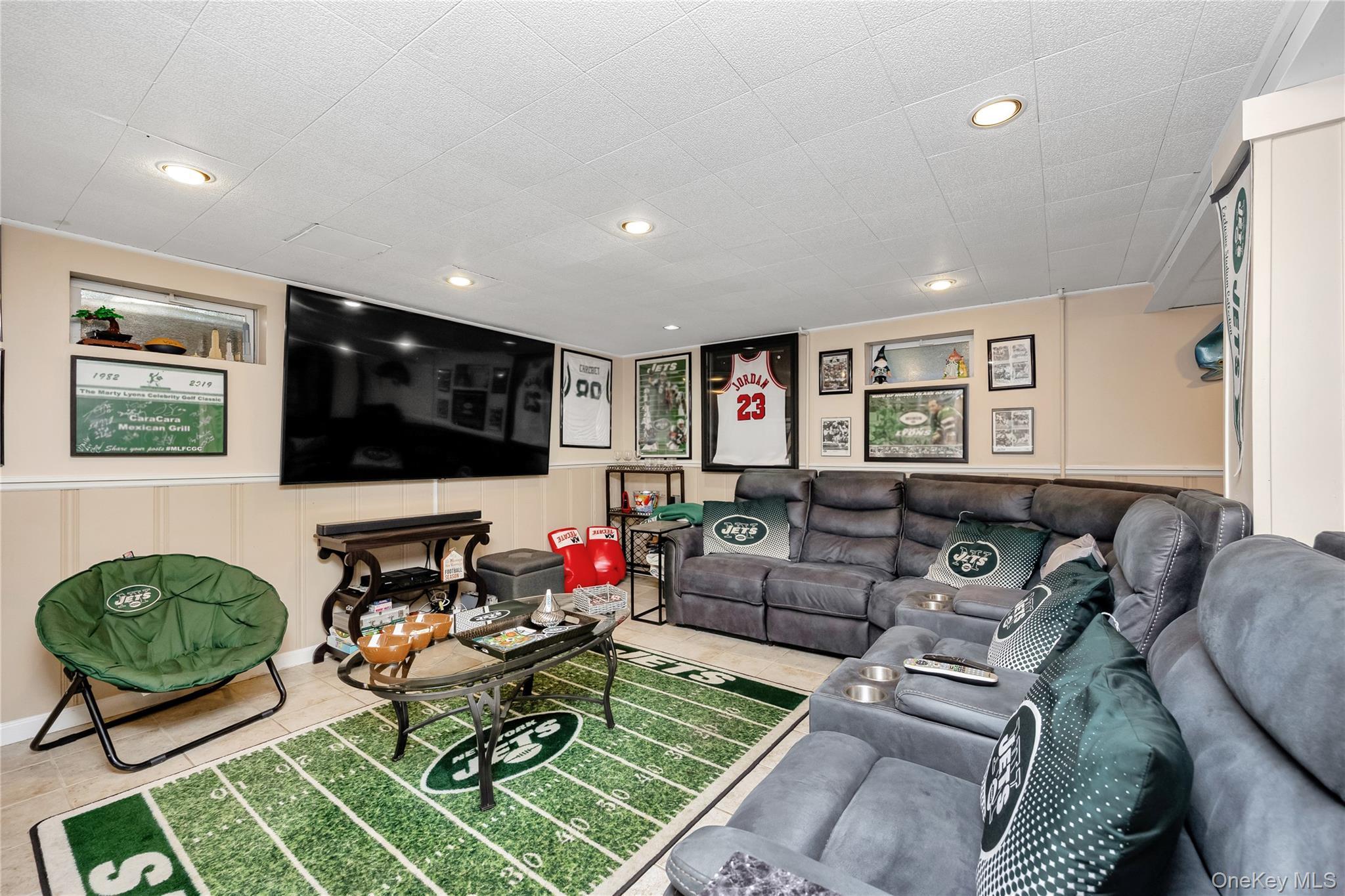 Single Family Brompton Nassau County, NY 11530, MLS-922363-45