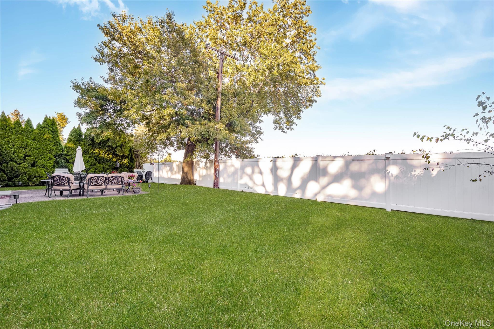 Single Family Brompton Nassau County, NY 11530, MLS-922363-7