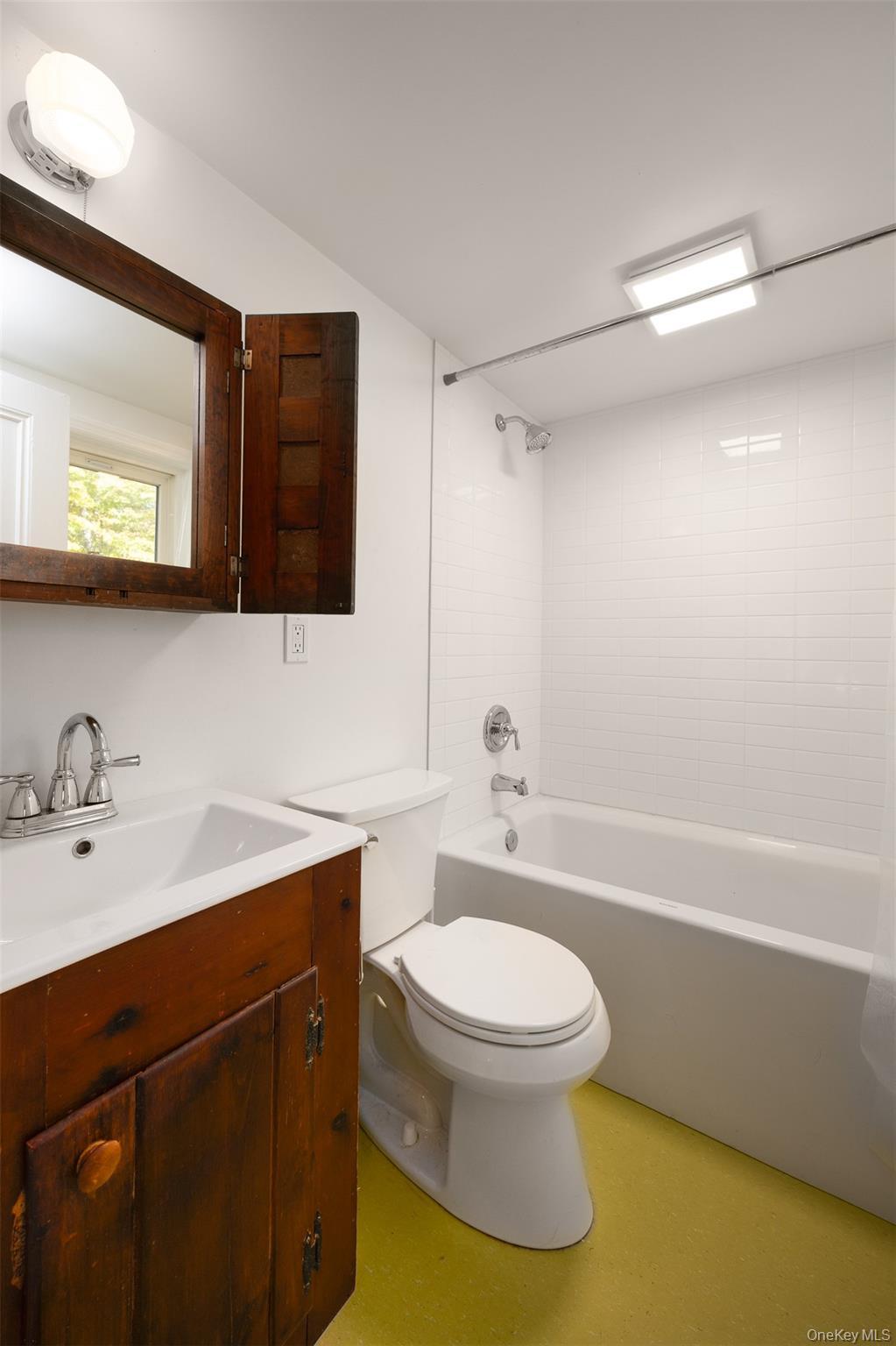 Single Family Nista  Ulster County, NY 12477, MLS-922365-18