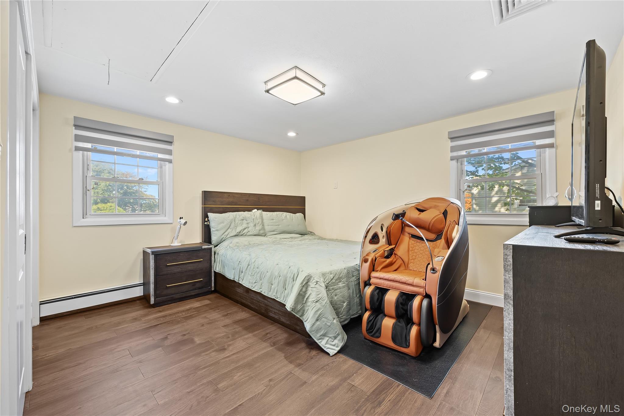 Single Family Oxford  Nassau County, NY 11804, MLS-922366-15