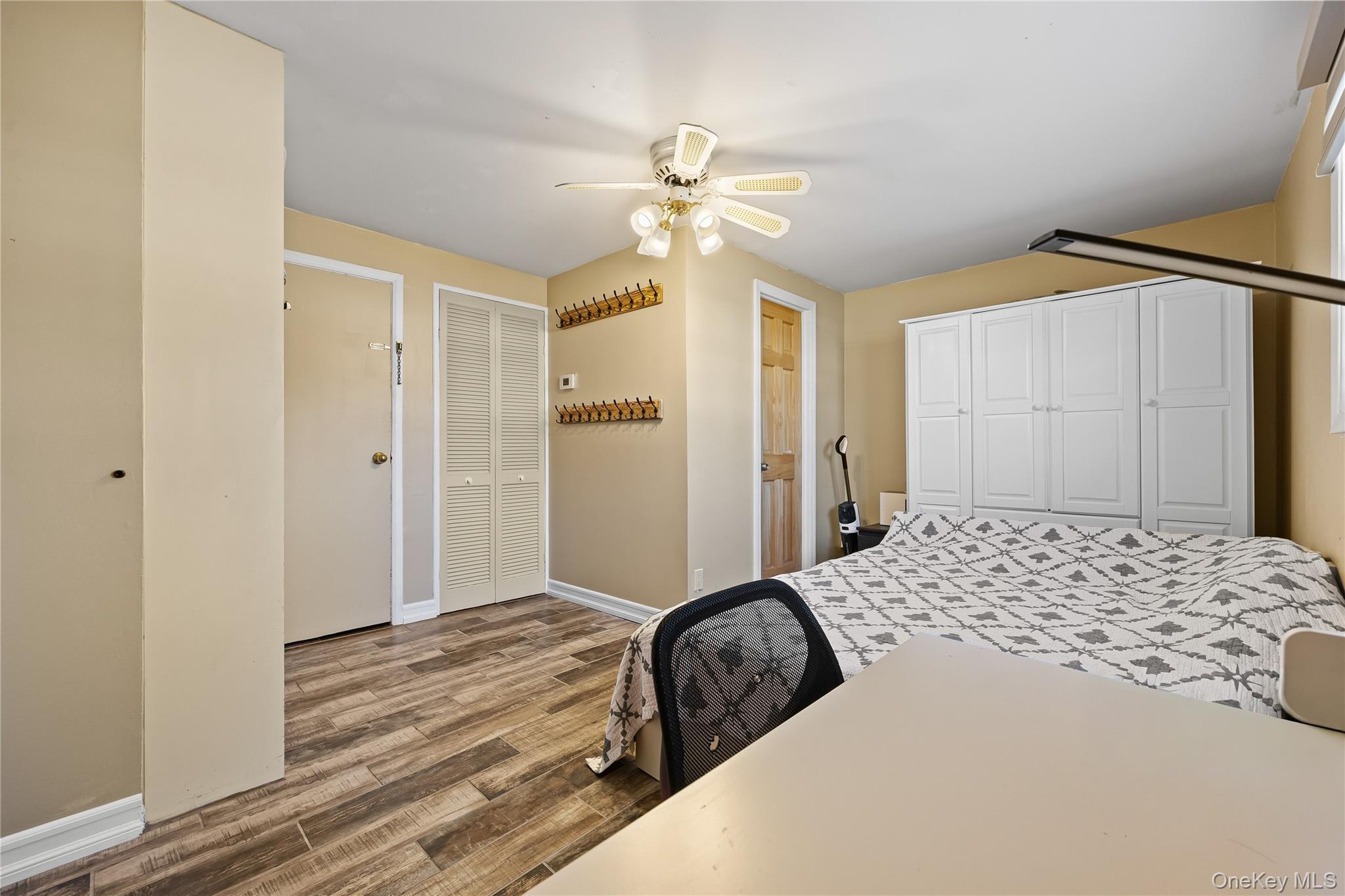 Single Family Oxford  Nassau County, NY 11804, MLS-922366-17