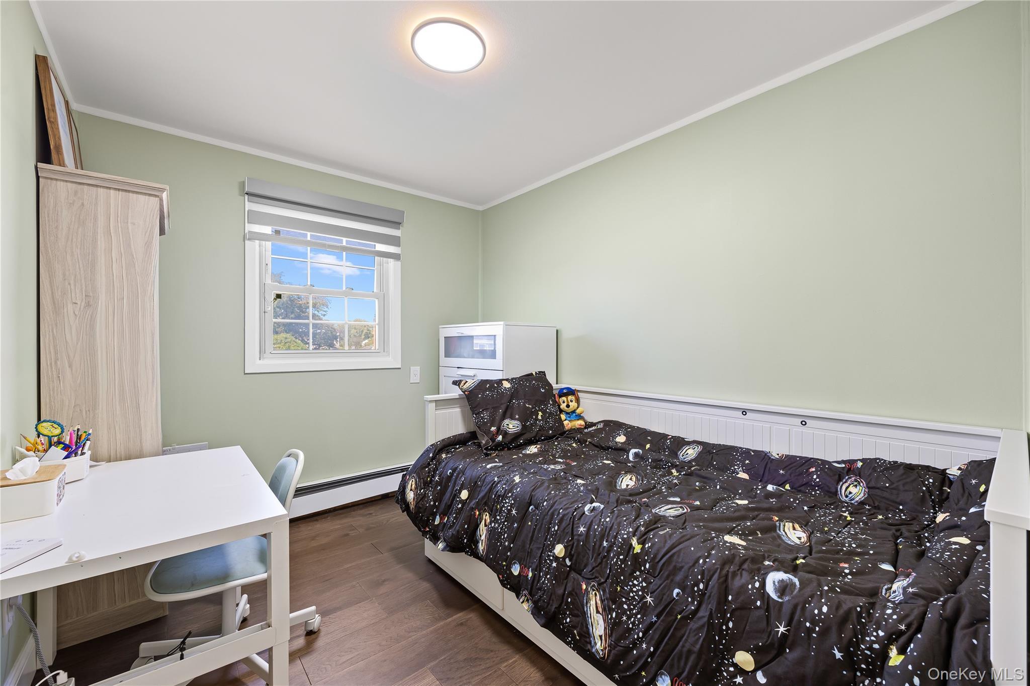 Single Family Oxford  Nassau County, NY 11804, MLS-922366-19