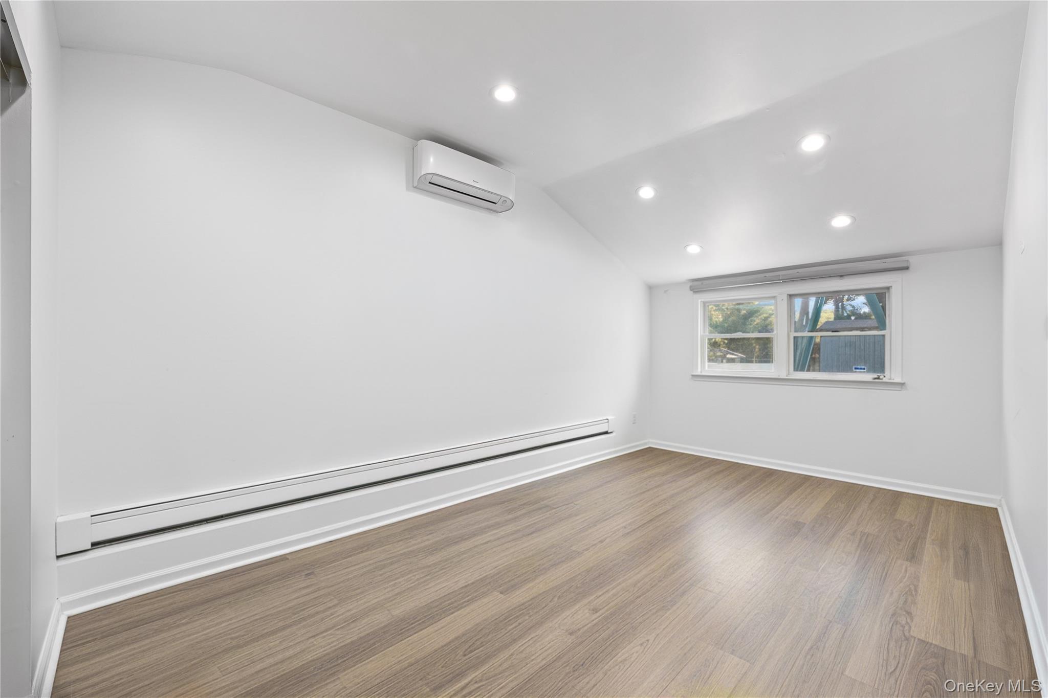 Single Family Oxford  Nassau County, NY 11804, MLS-922366-20