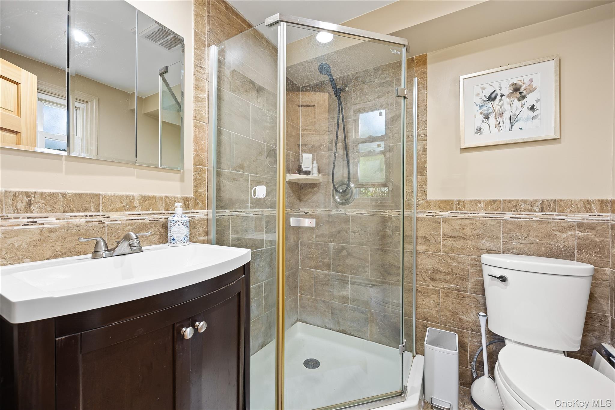 Single Family Oxford  Nassau County, NY 11804, MLS-922366-22