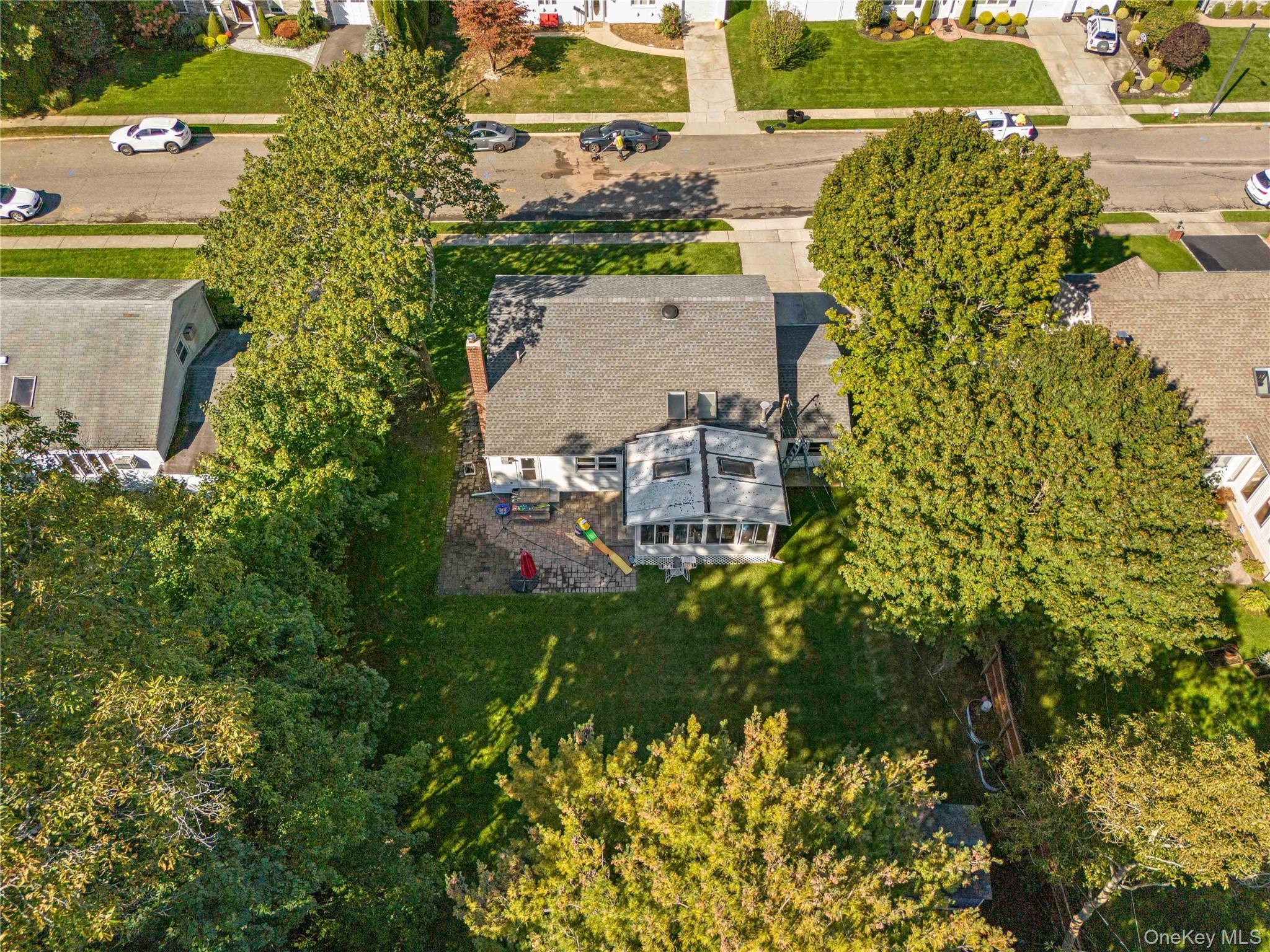 Single Family Oxford  Nassau County, NY 11804, MLS-922366-4