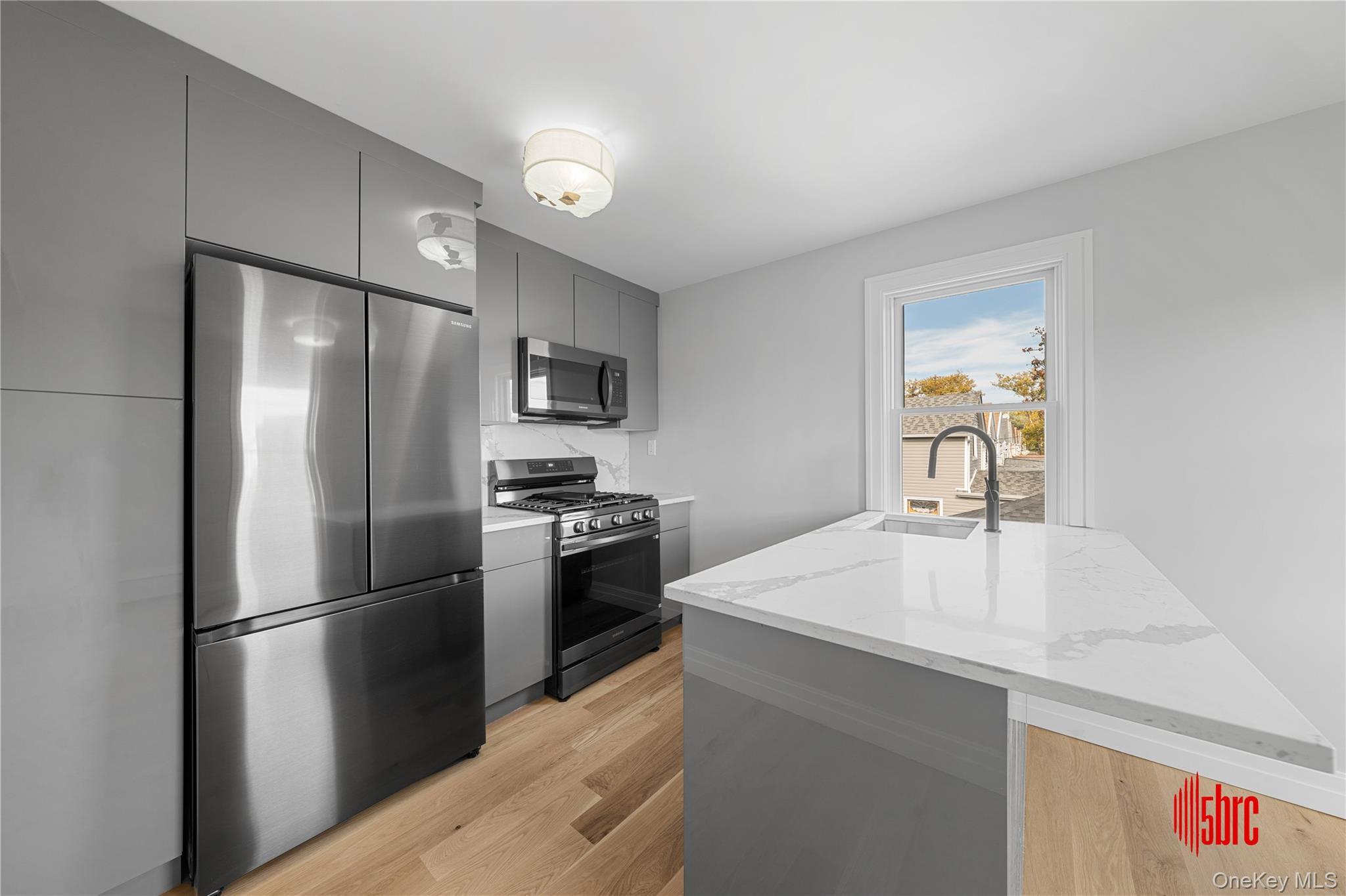 Single Family E 92nd Street Brooklyn, NY 11236, MLS-922370-12