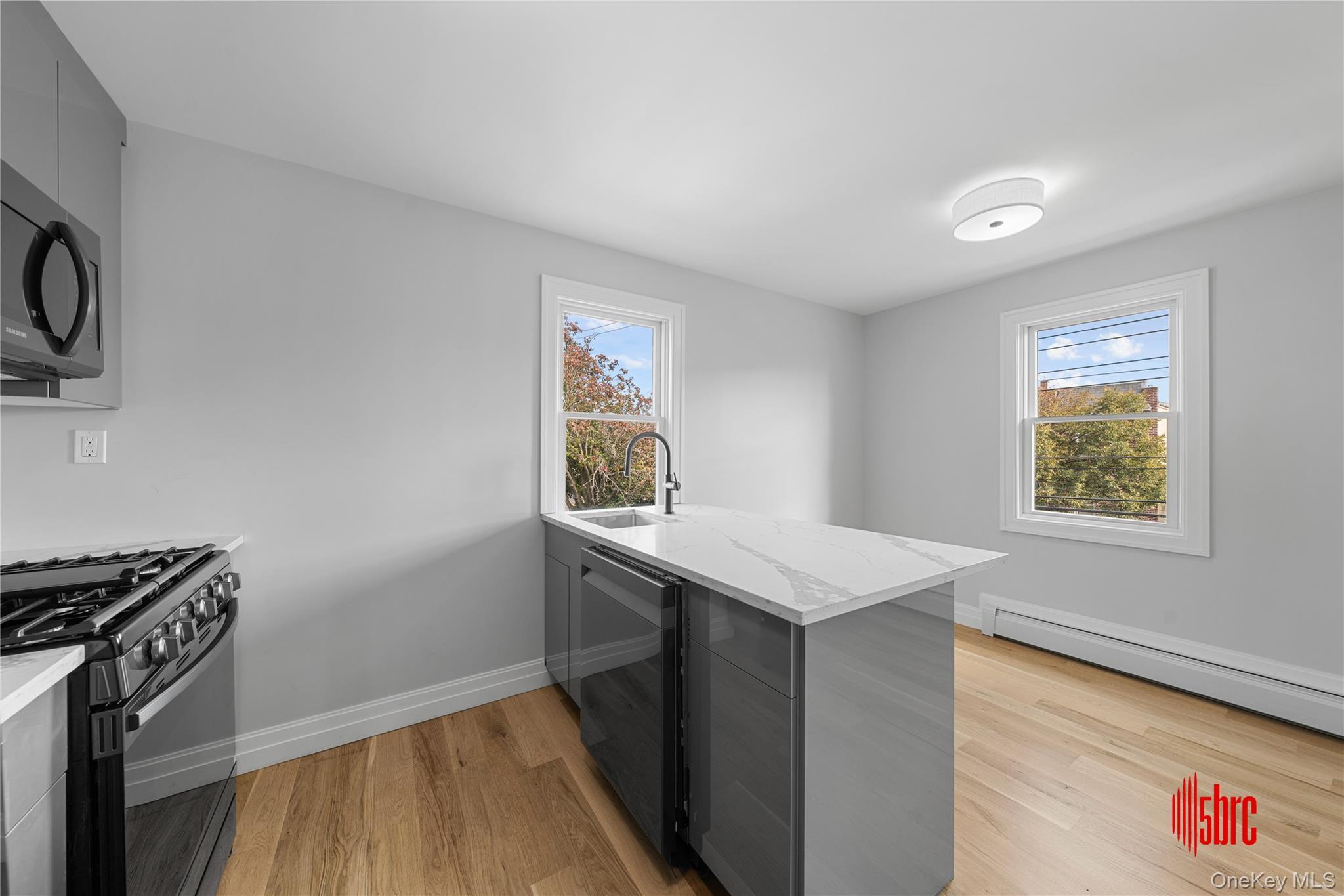 Single Family E 92nd Street Brooklyn, NY 11236, MLS-922370-13