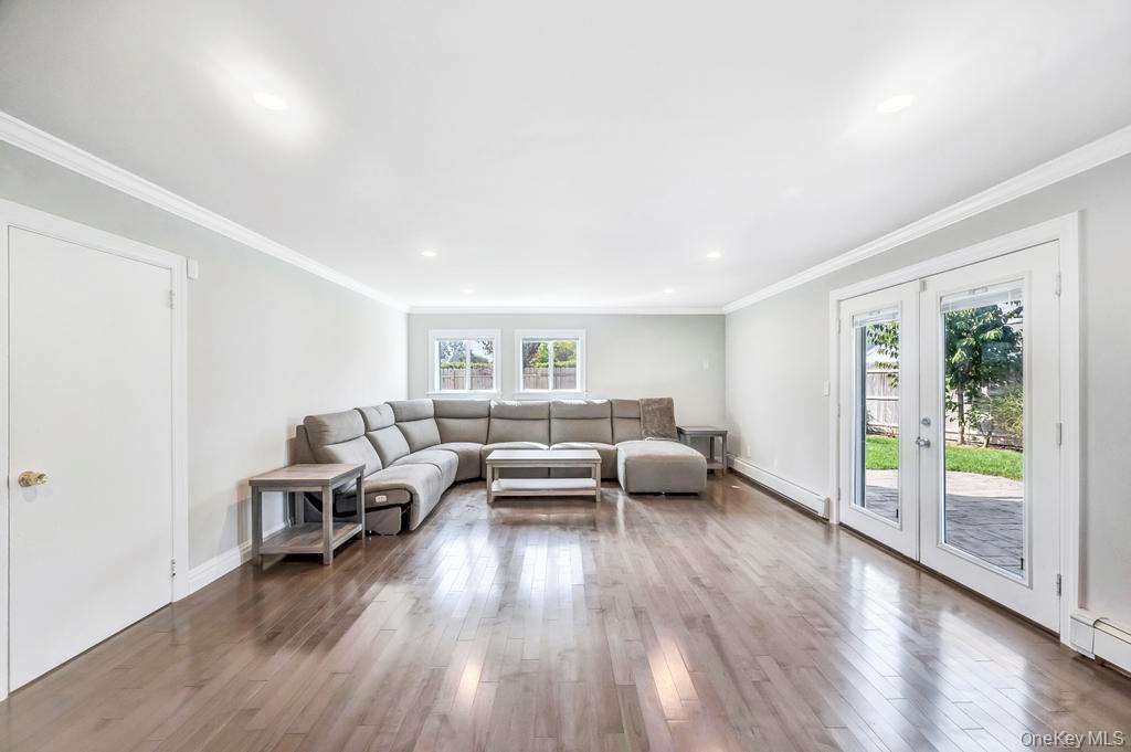 Single Family Hyacinth  Nassau County, NY 11590, MLS-922375-19