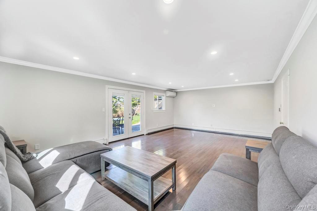 Single Family Hyacinth  Nassau County, NY 11590, MLS-922375-20