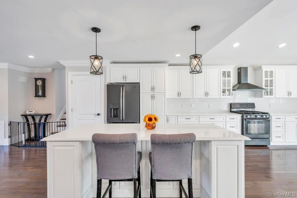 Single Family Hyacinth  Nassau County, NY 11590, MLS-922375-4