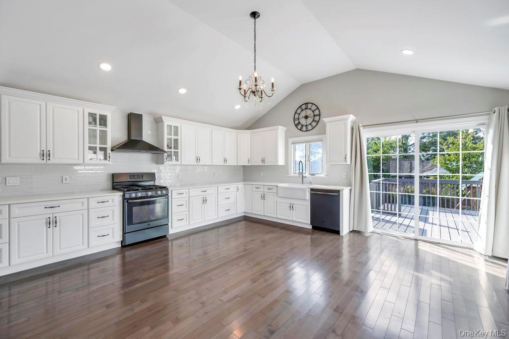 Single Family Hyacinth  Nassau County, NY 11590, MLS-922375-6