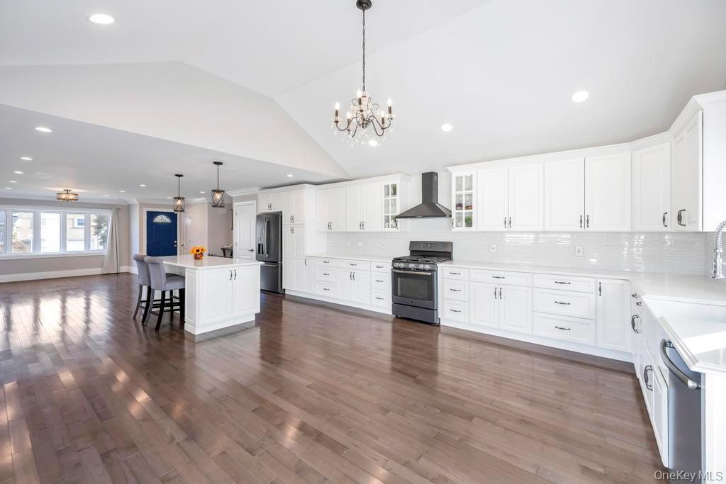 Single Family Hyacinth  Nassau County, NY 11590, MLS-922375-8