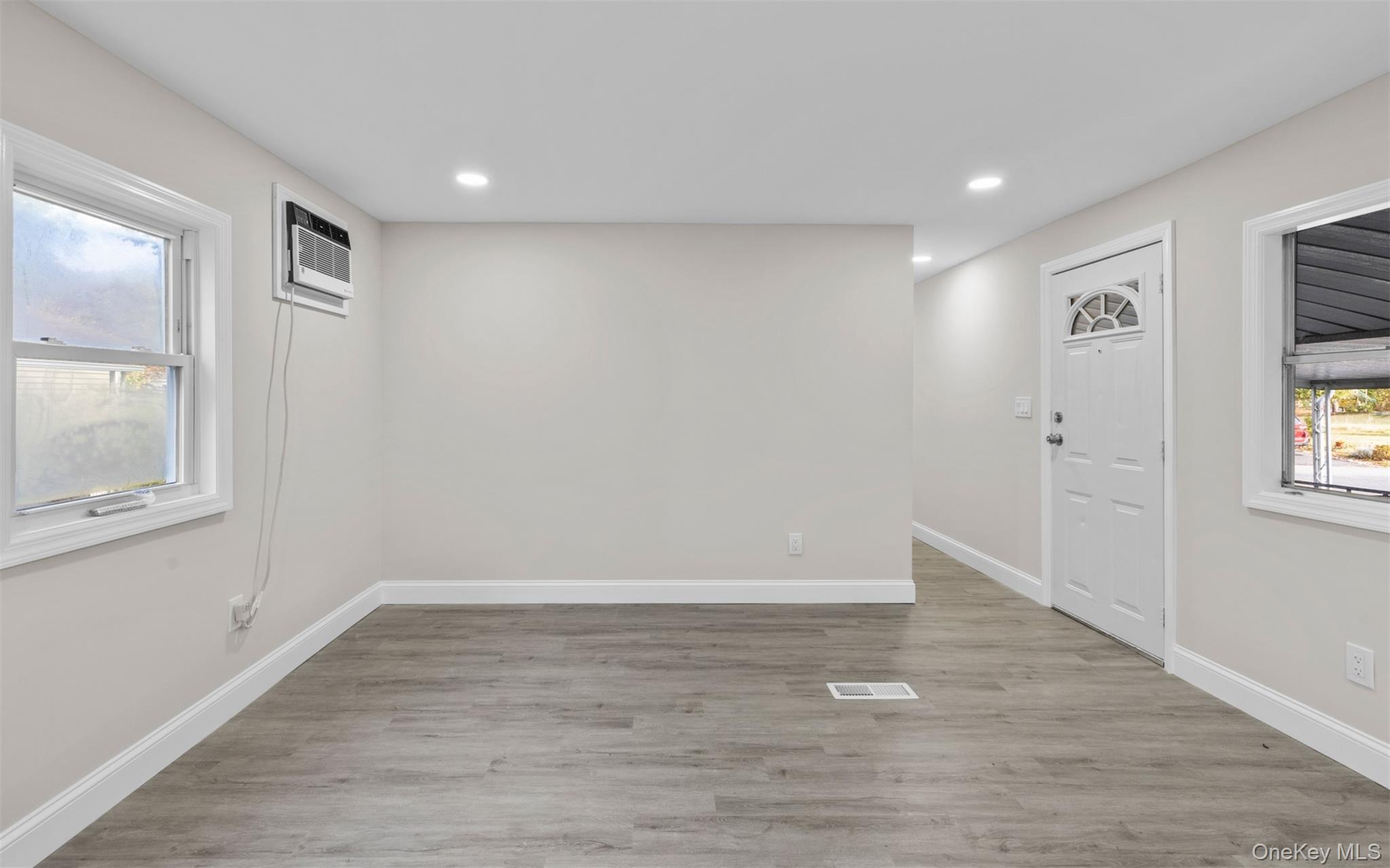 Single Family Witt  Suffolk County, NY 11931, MLS-922381-6