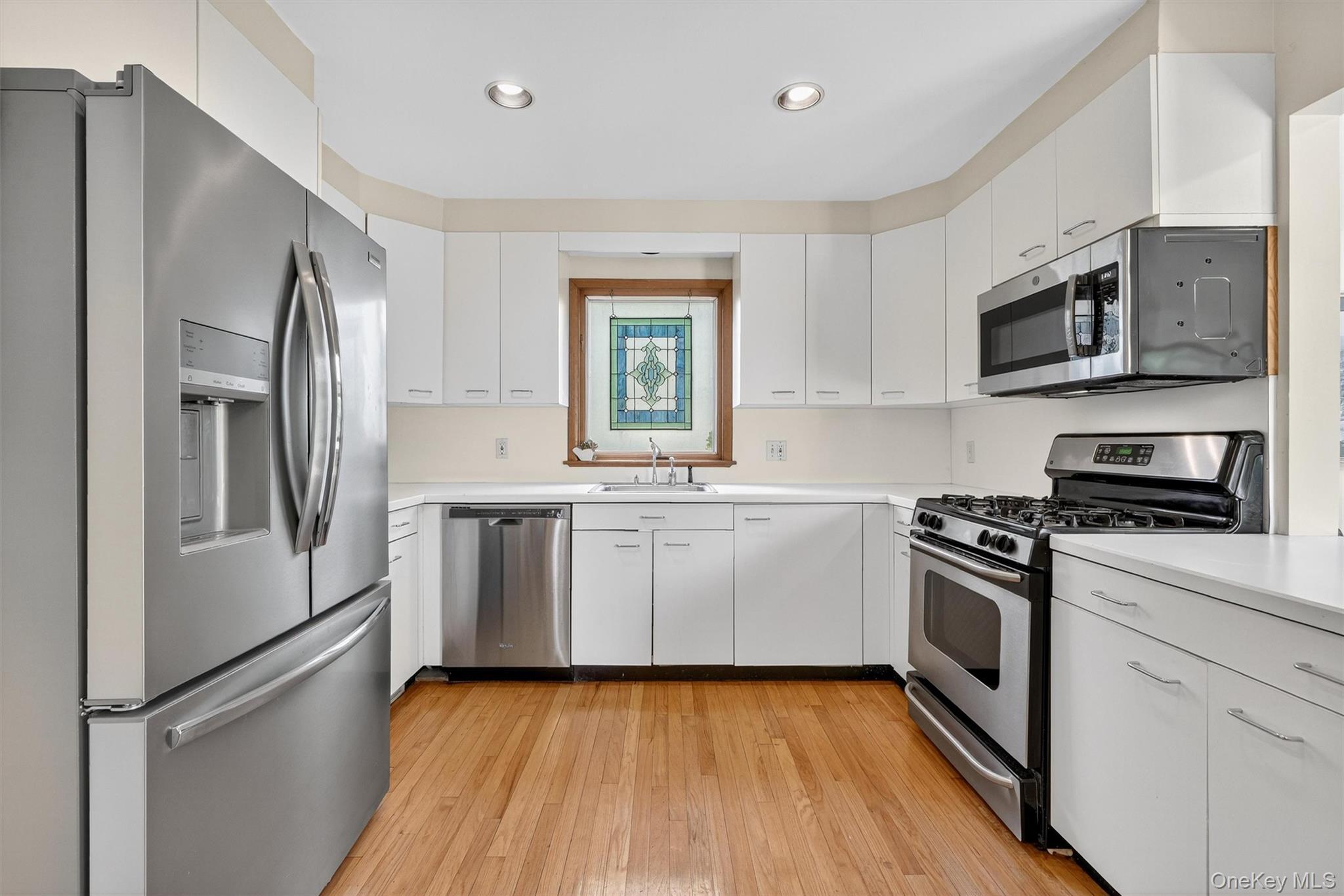 Single Family Beverly  Westchester County, NY 10549, MLS-922394-15