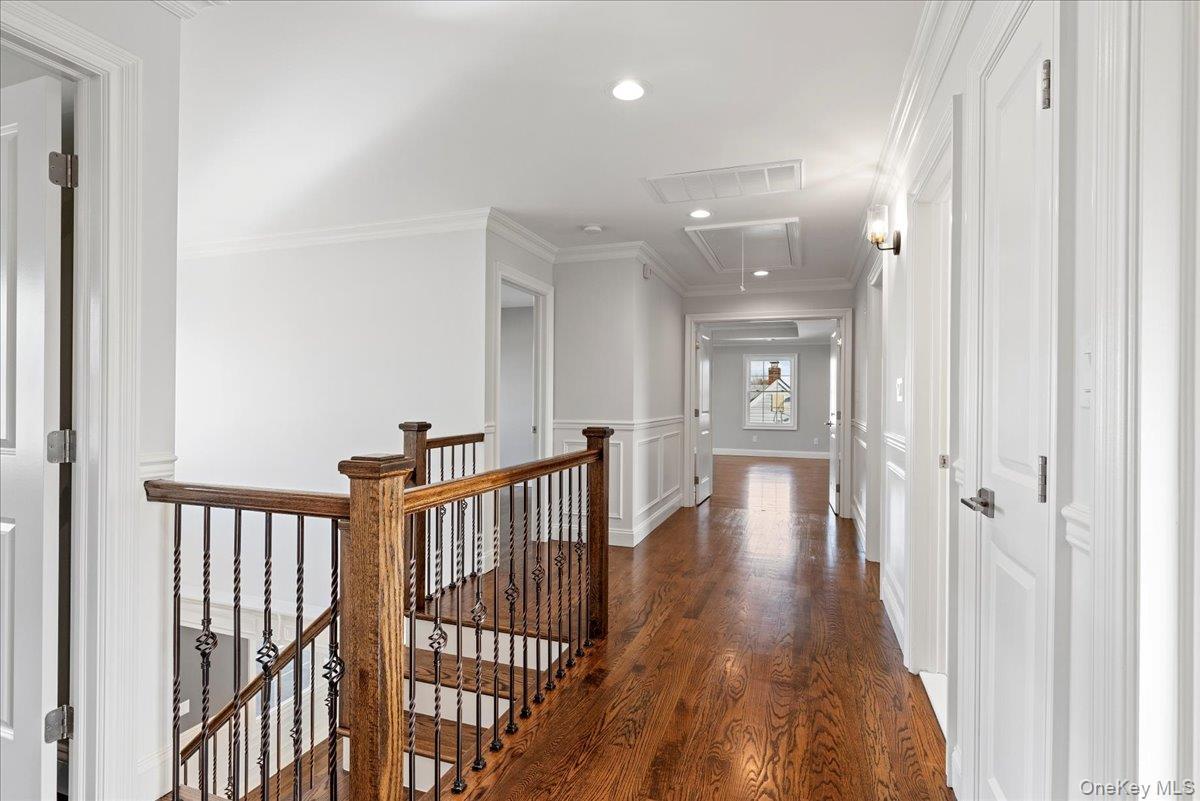 Single Family Cedar  Nassau County, NY 11758, MLS-922395-30