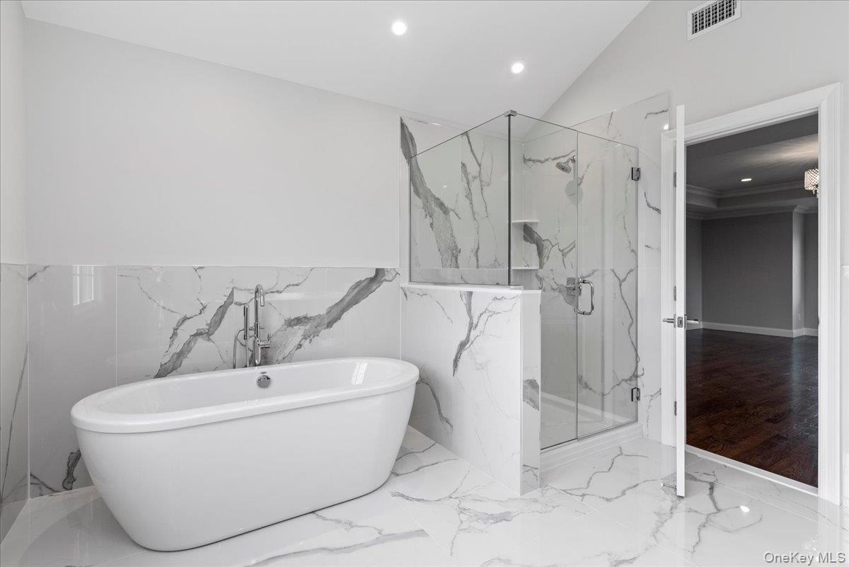 Single Family Cedar  Nassau County, NY 11758, MLS-922395-37