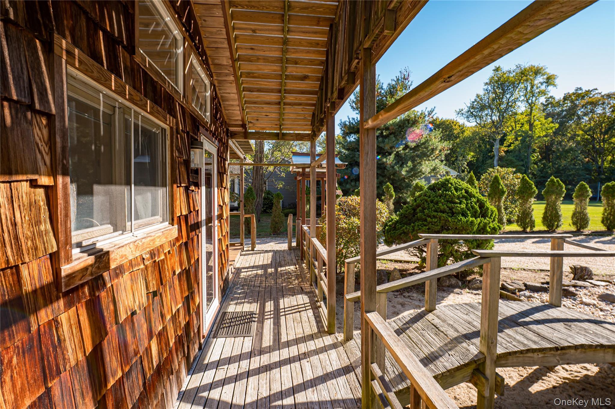 Single Family Evergreen  Suffolk County, NY 11788, MLS-922423-28