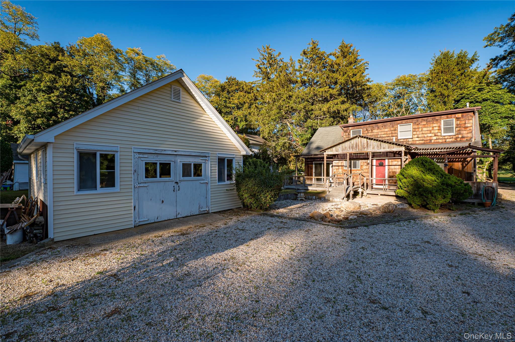 Single Family Evergreen  Suffolk County, NY 11788, MLS-922423-34