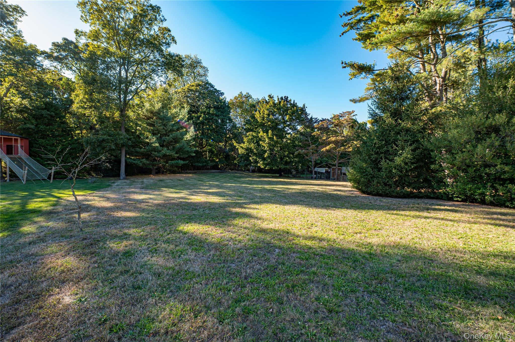 Single Family Evergreen  Suffolk County, NY 11788, MLS-922423-36