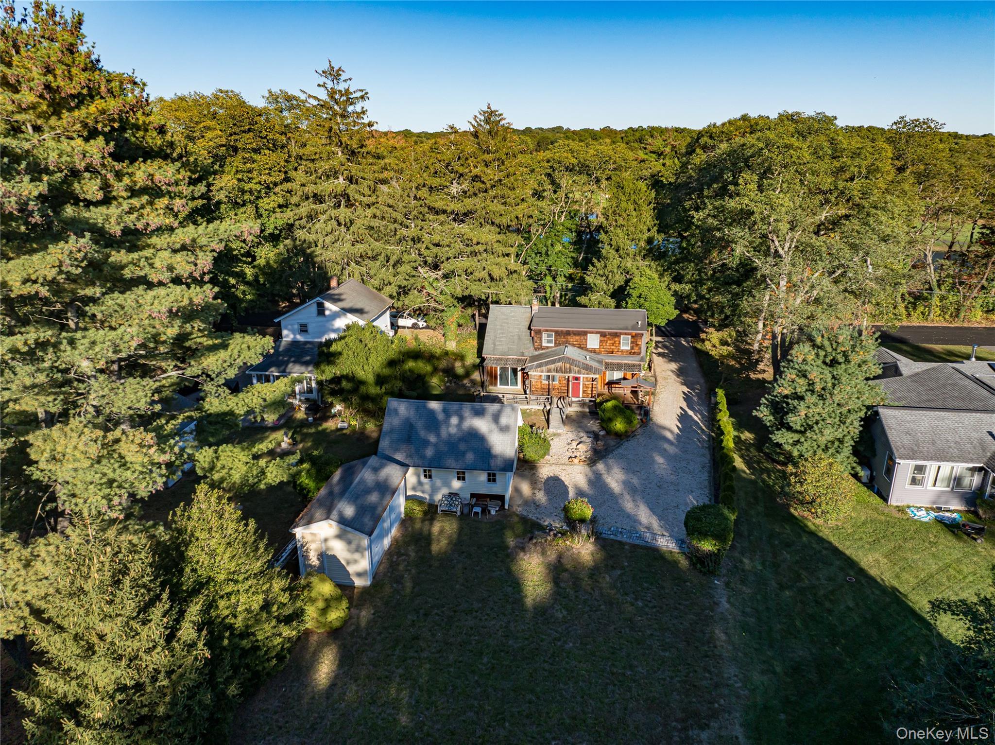 Single Family Evergreen  Suffolk County, NY 11788, MLS-922423-38