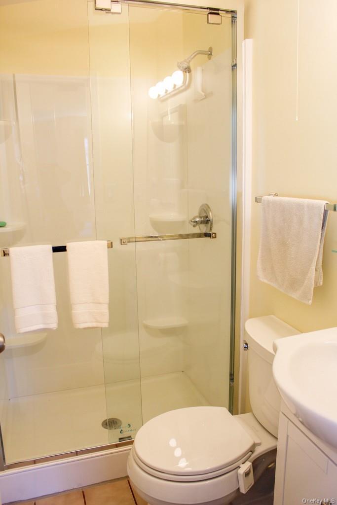 Single Family University Heights Suffolk County, NY 11790, MLS-922451-16