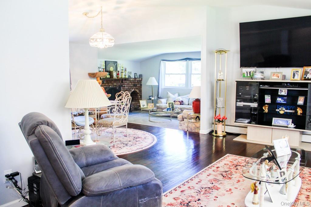 Single Family University Heights Suffolk County, NY 11790, MLS-922451-2