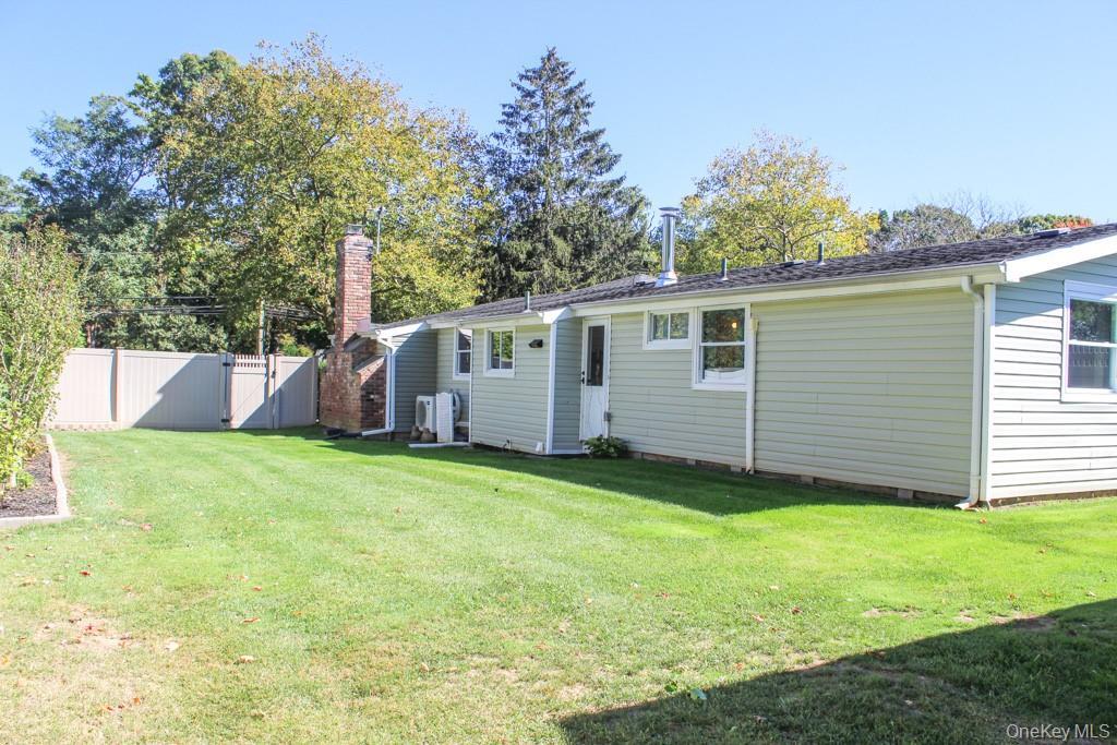 Single Family University Heights  Suffolk County, NY 11790, MLS-922451-21