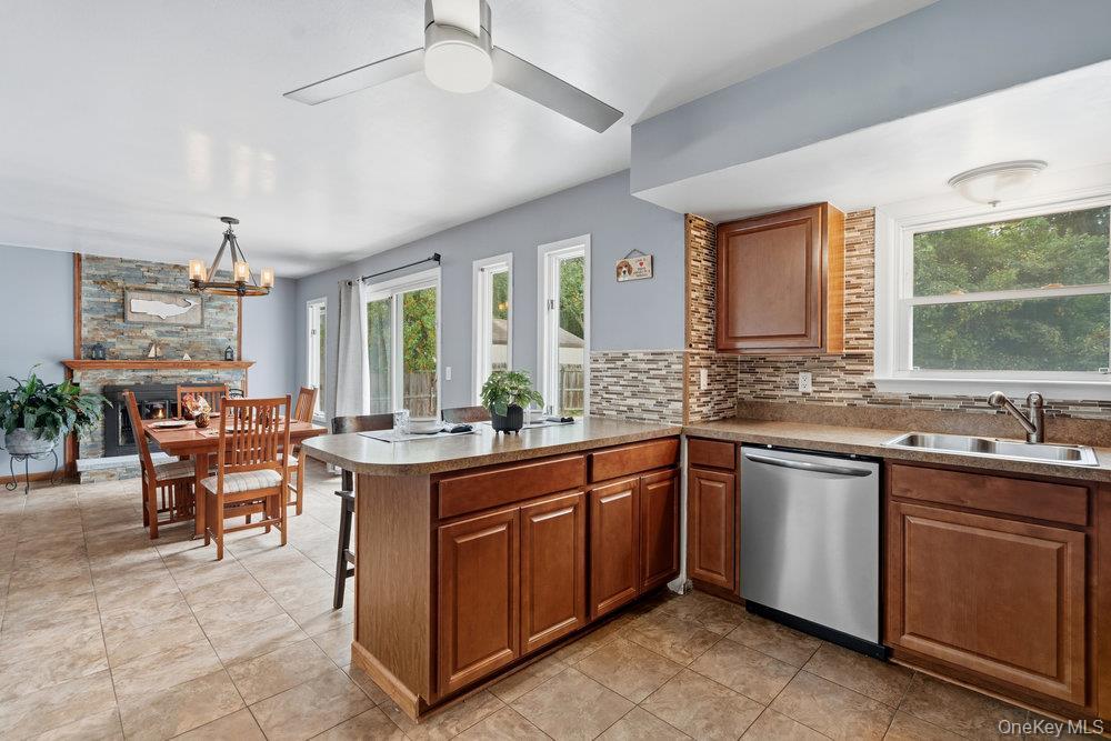 Single Family Riverdale  Suffolk County, NY 11769, MLS-922453-13