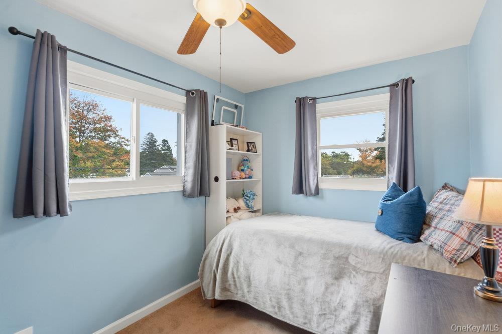 Single Family Riverdale  Suffolk County, NY 11769, MLS-922453-25