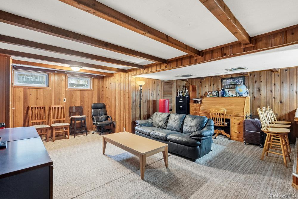 Single Family Riverdale  Suffolk County, NY 11769, MLS-922453-26