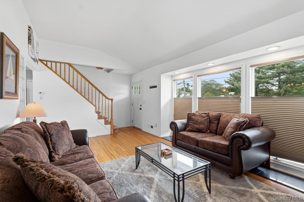 Single Family Riverdale  Suffolk County, NY 11769, MLS-922453-3