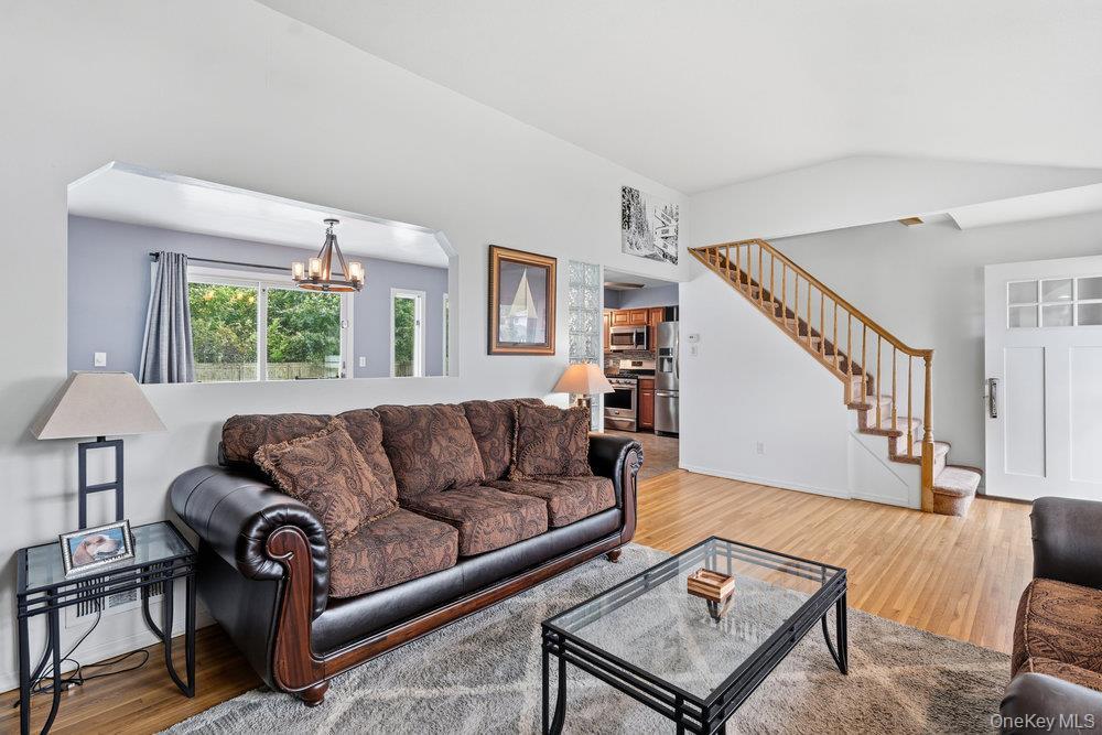 Single Family Riverdale  Suffolk County, NY 11769, MLS-922453-7