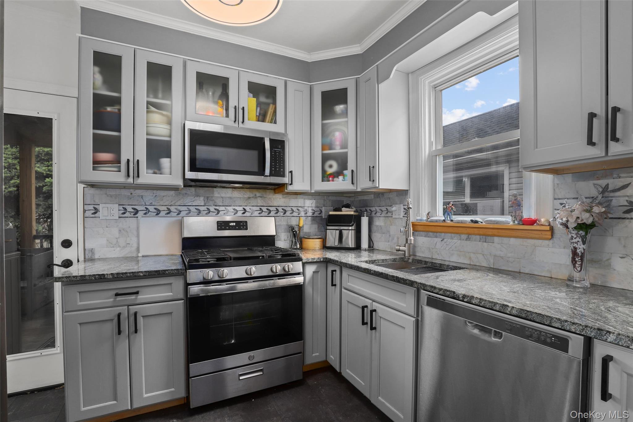 Single Family Randall  Bronx, NY 10465, MLS-922474-13