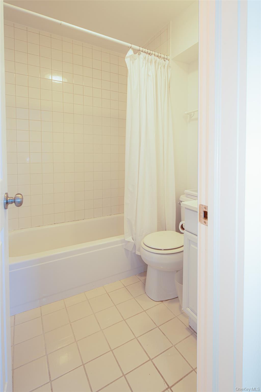 Single Family Canal Suffolk County, NY 11946, MLS-922491-42