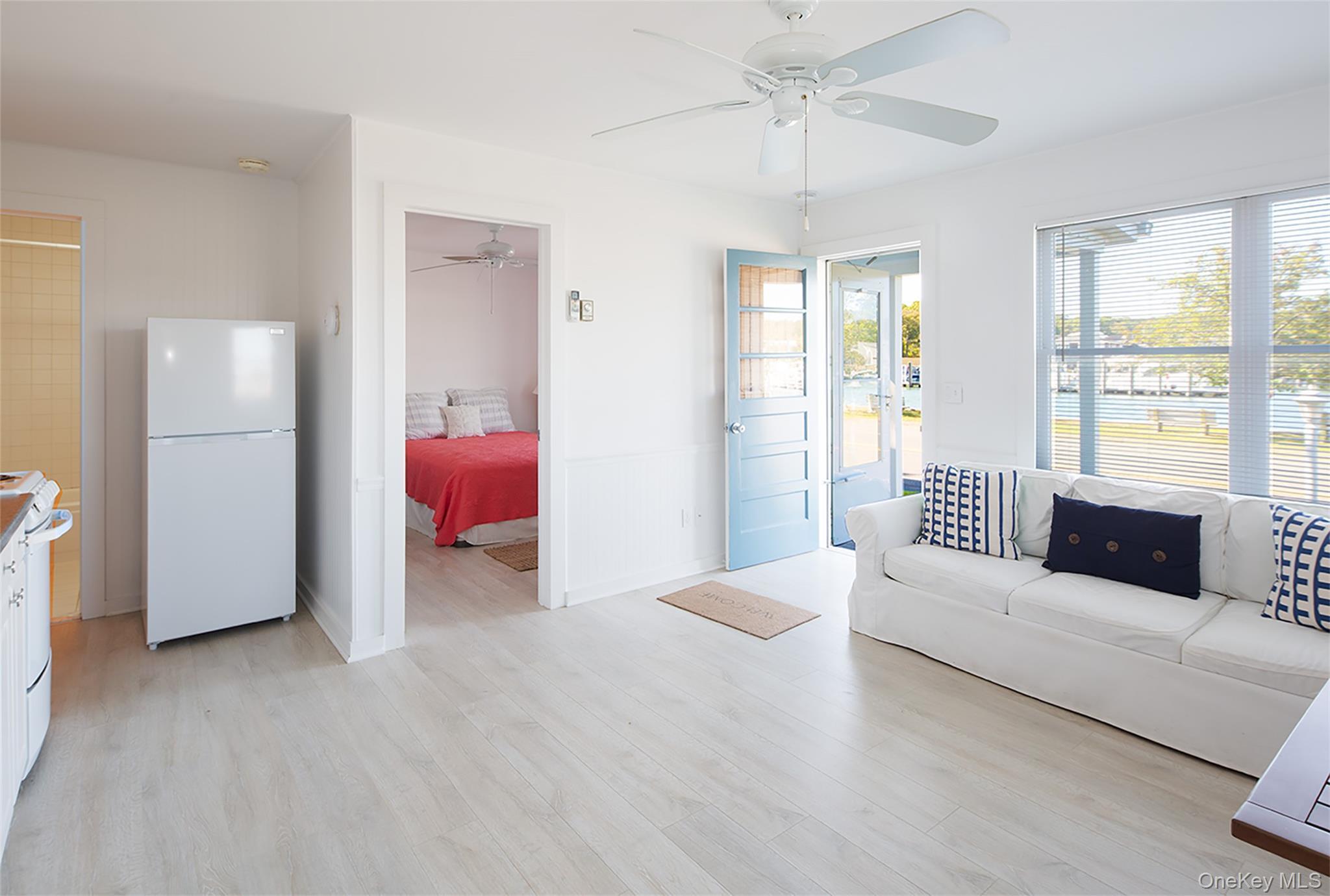 Single Family Canal Suffolk County, NY 11946, MLS-922491-43