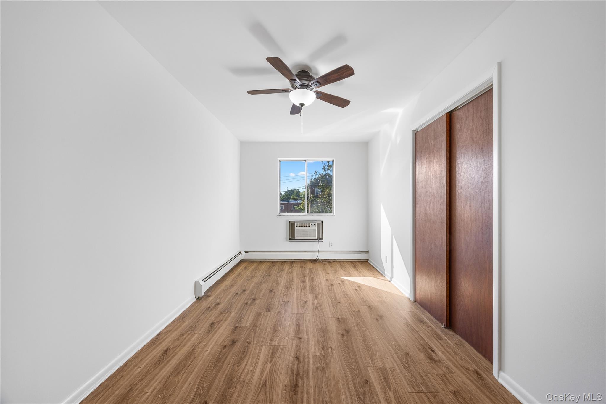 Single Family Ellsworth Bronx, NY 10465, MLS-922497-21