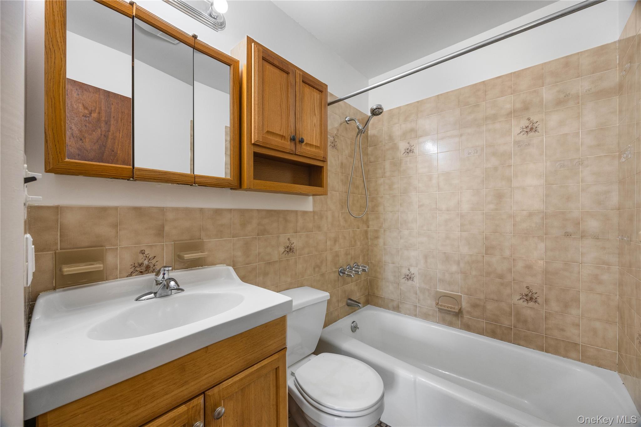 Single Family Ellsworth Bronx, NY 10465, MLS-922497-26