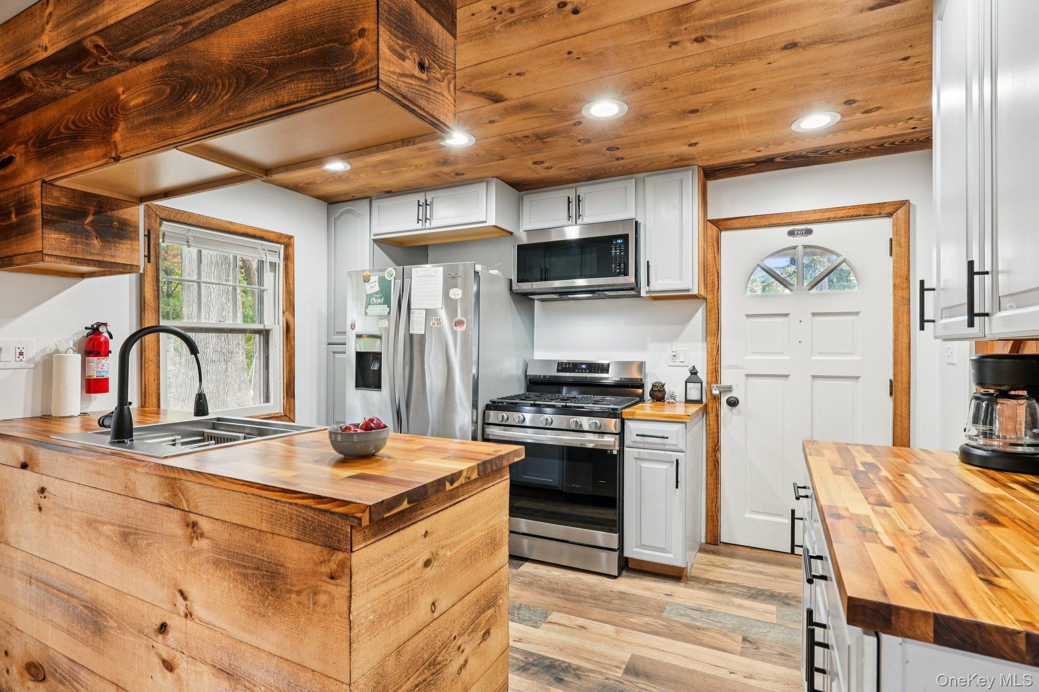 Single Family Morgans Orange County, NY 10925, MLS-922500-10