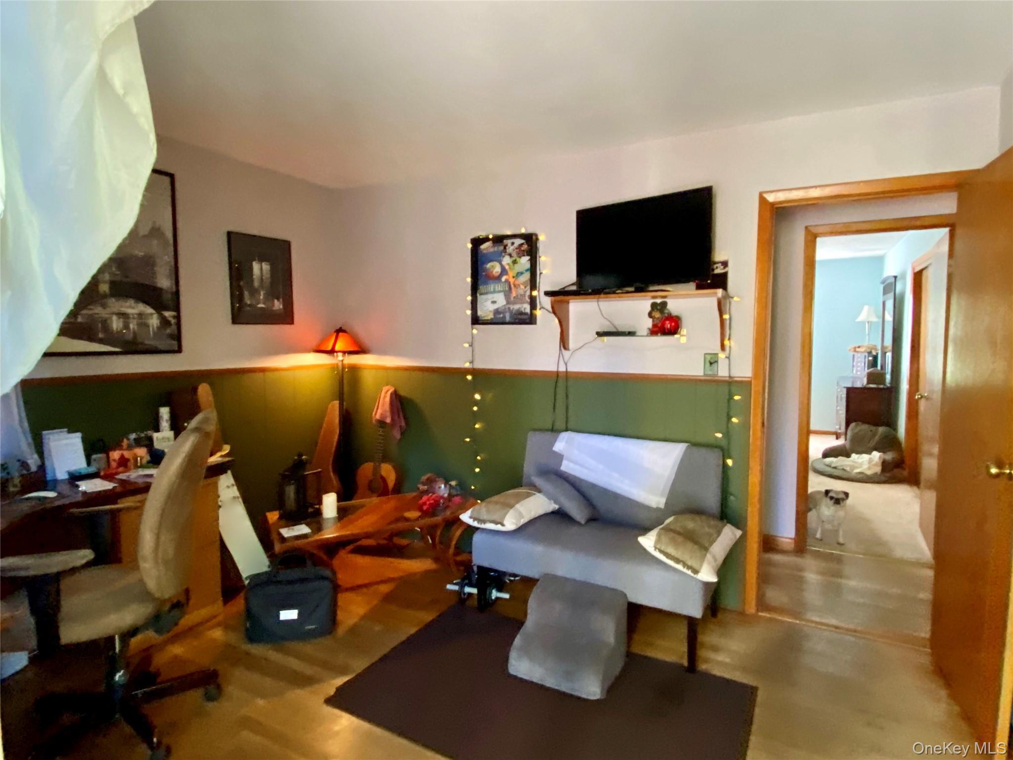 Single Family Oak  Suffolk County, NY 11746, MLS-922559-18