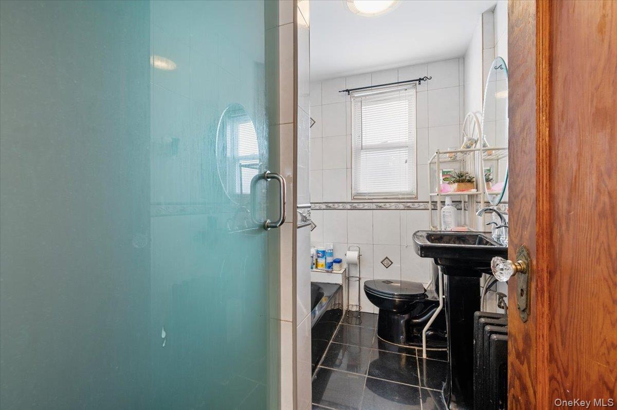 Single Family 220th  Queens, NY 11411, MLS-922562-9