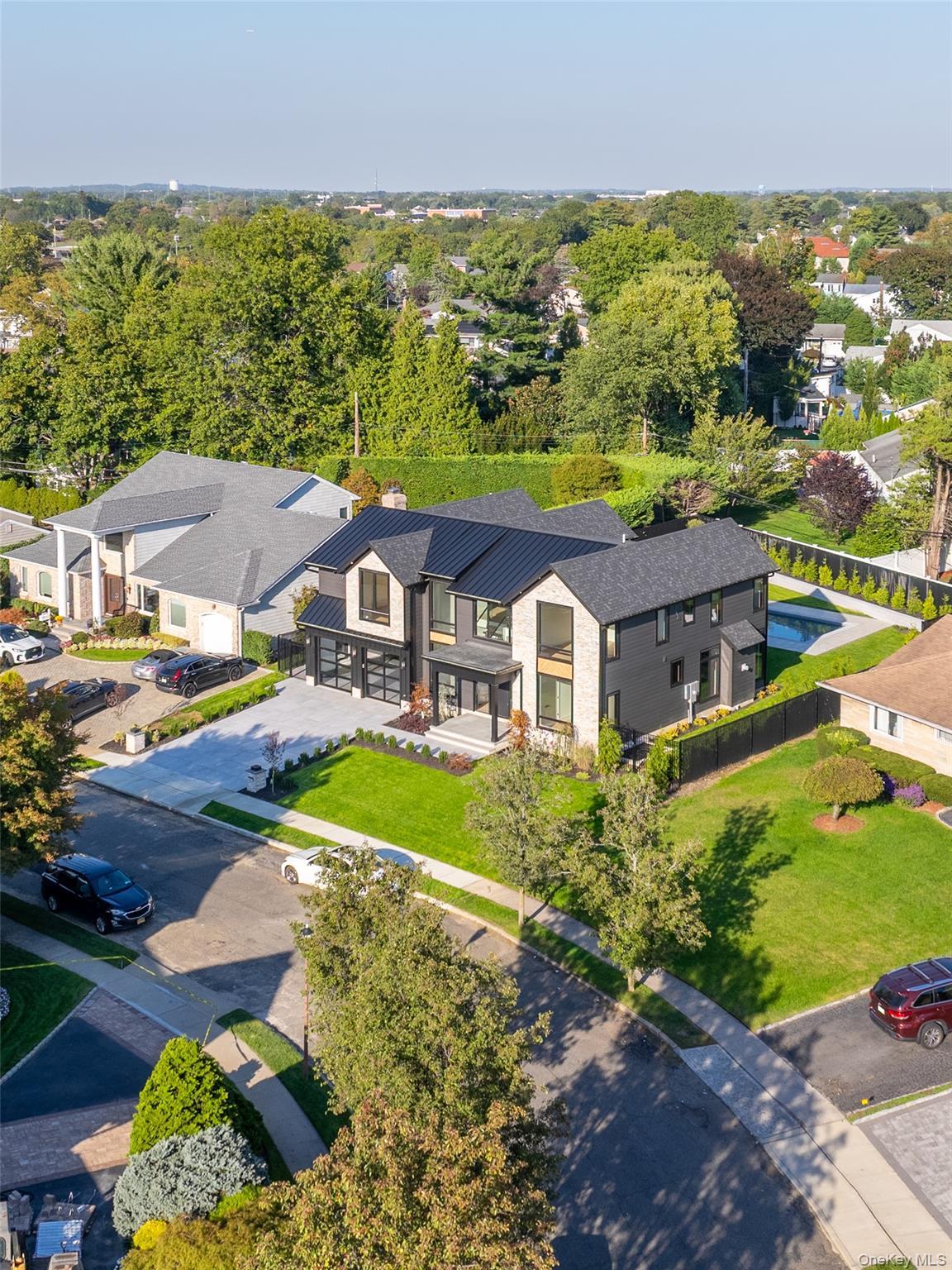 Single Family Davie Nassau County, NY 11590, MLS-922566-3