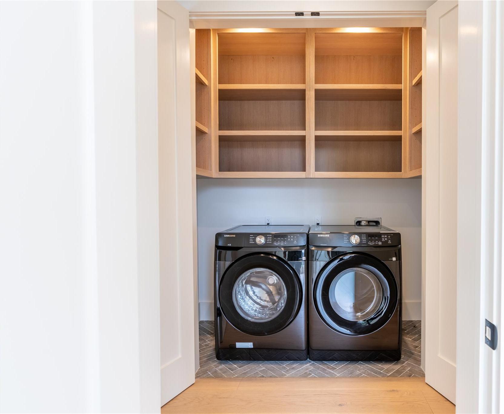 Single Family Davie Nassau County, NY 11590, MLS-922566-31