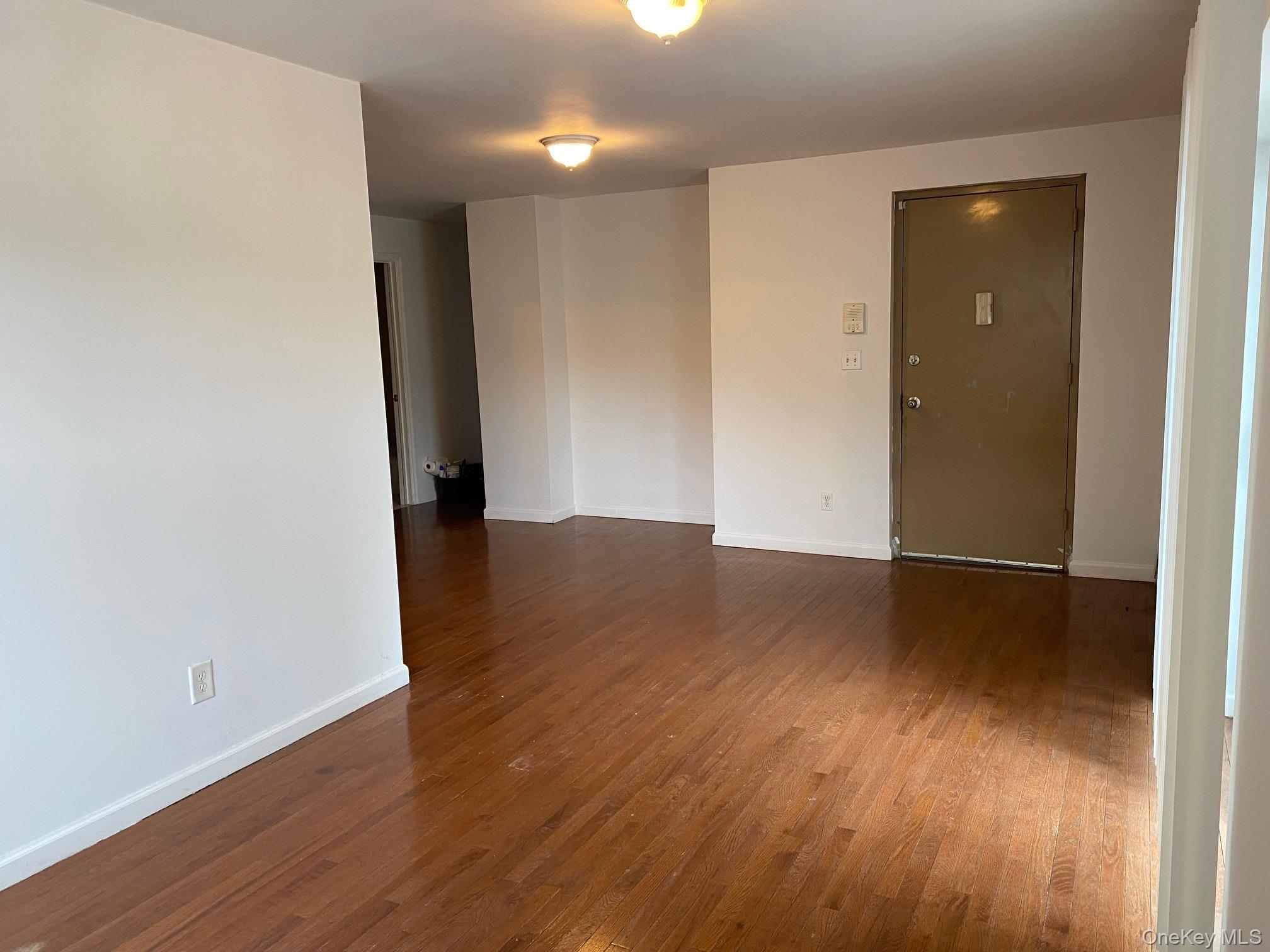 Single Family 239th Bronx, NY 10463, MLS-922591-21