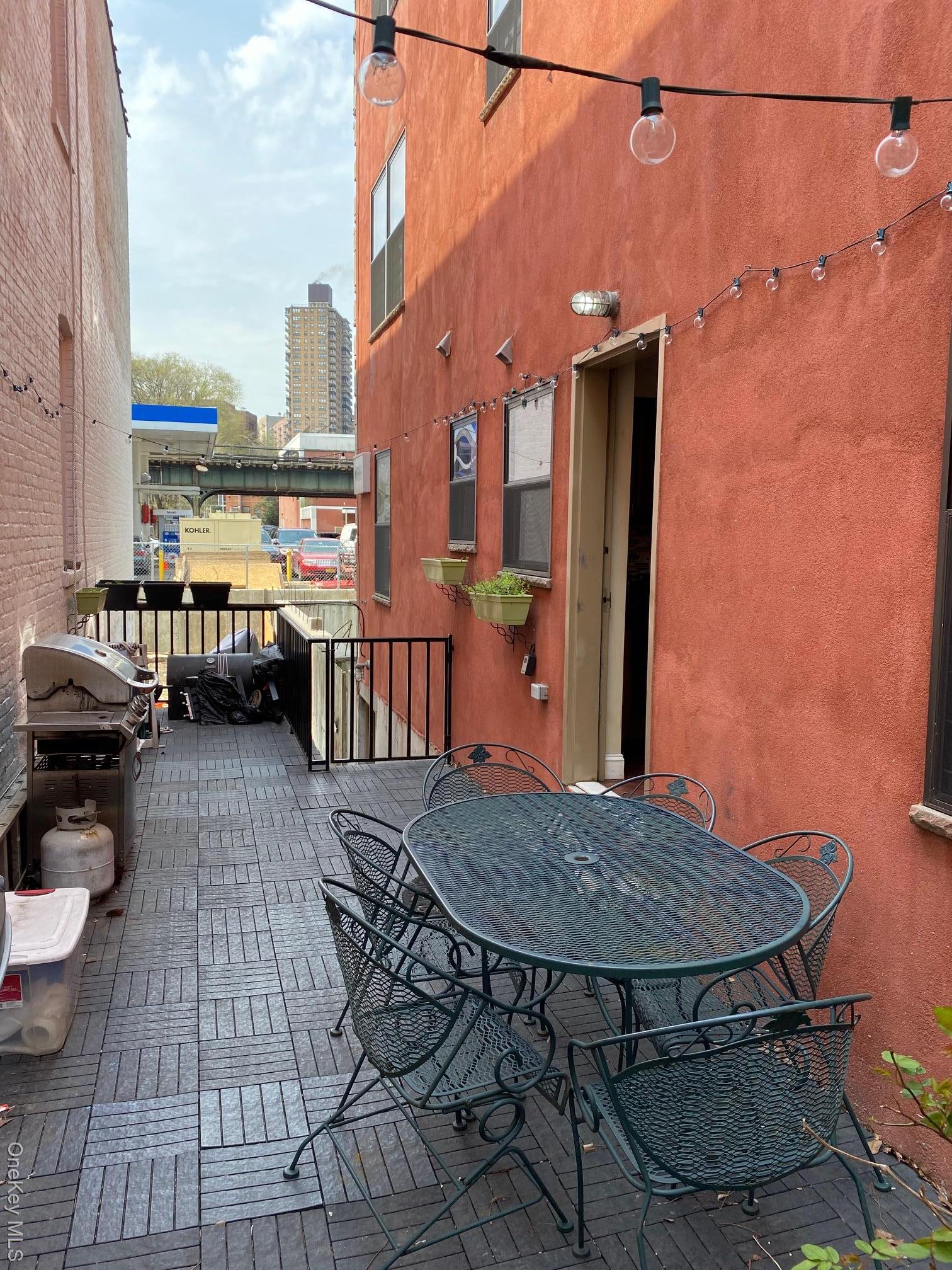 Single Family 239th Bronx, NY 10463, MLS-922591-29