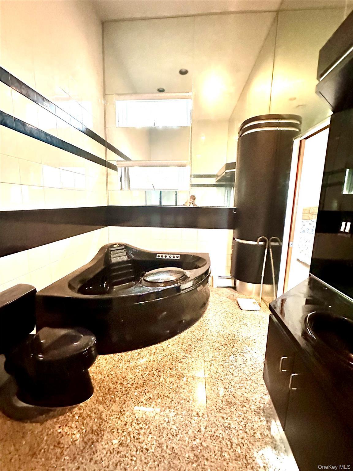 Single Family Windermere  Nassau County, NY 11010, MLS-922595-19